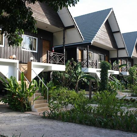 Tianna Garden Village Chiang Mai Exteriör bild