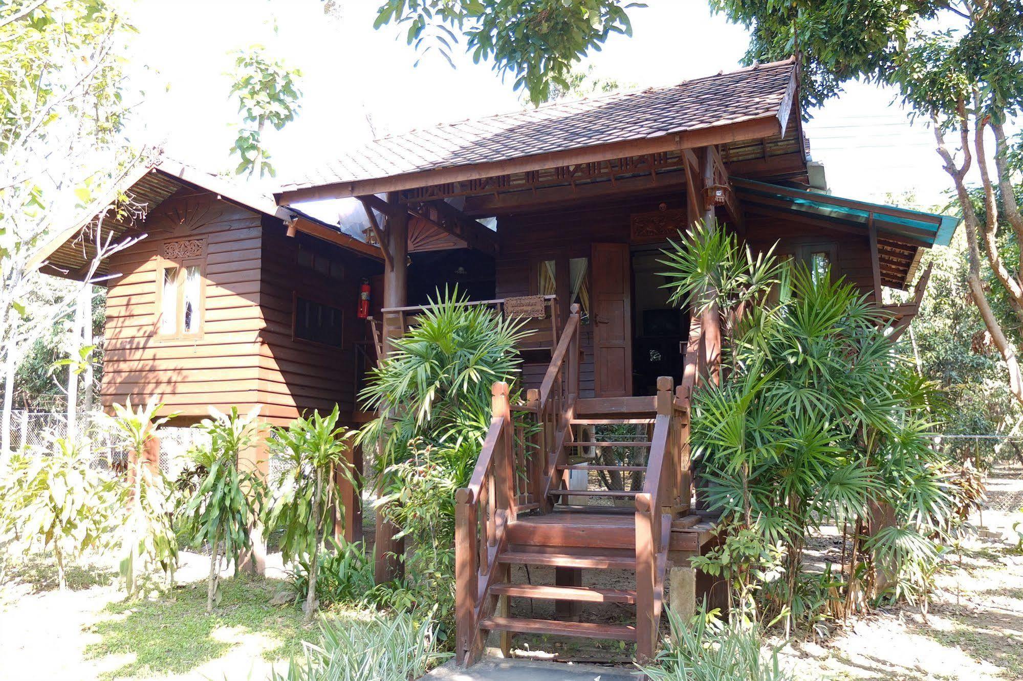 Tianna Garden Village Chiang Mai Exteriör bild
