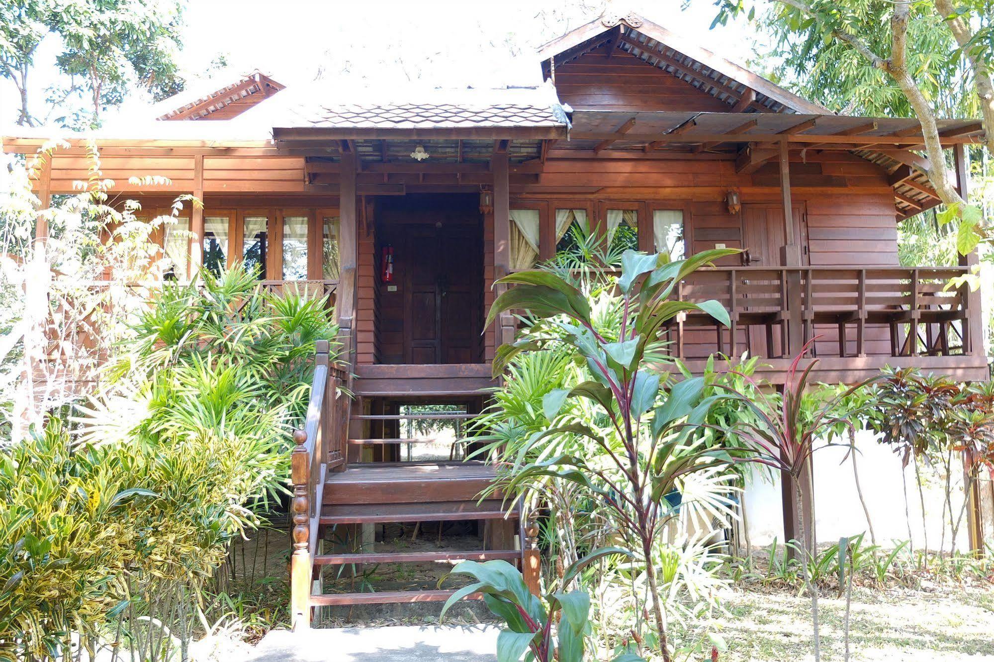 Tianna Garden Village Chiang Mai Exteriör bild