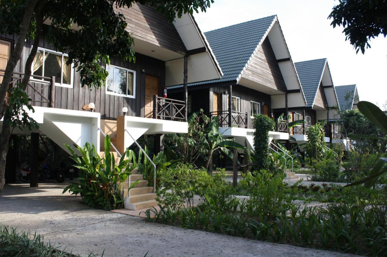 Tianna Garden Village Chiang Mai Exteriör bild
